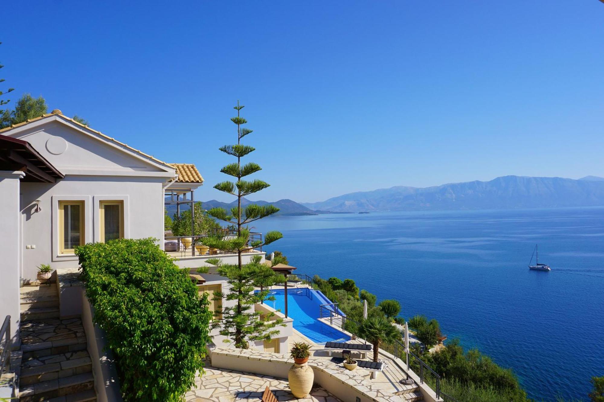 Luxurioese Ferienvilla Fuer 8 Personen
